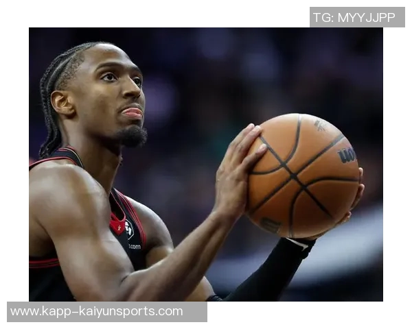 马克西首节火力全开7投6中狂砍15分3断助力球队领先对手