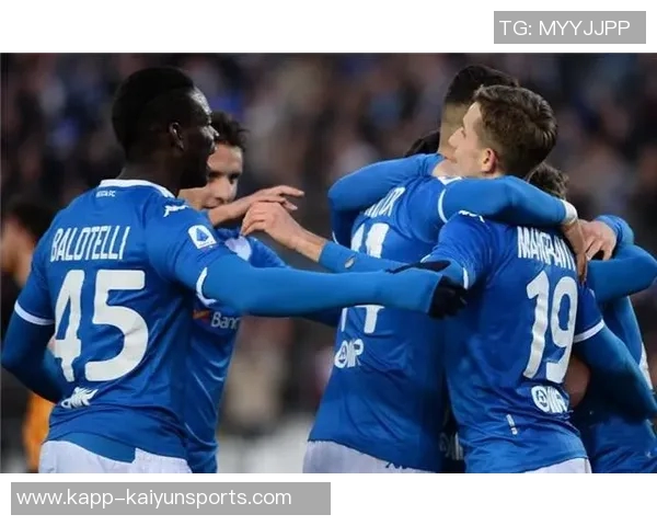 山东蜜獾新赛季注册名单正式公布双主场模式引发期待与关注 山东蜜獾新赛季注册名单正式公布双主场模式引发期待与关注